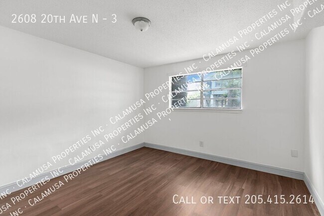 Building Photo - 2608 20th Ave N