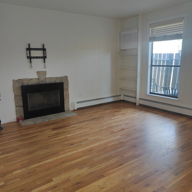 Building Photo - Spacious 1 Bedroom Condo for Rent in Niwot