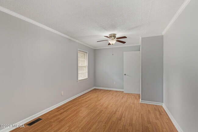 Building Photo - 1496 Wesleyan Dr