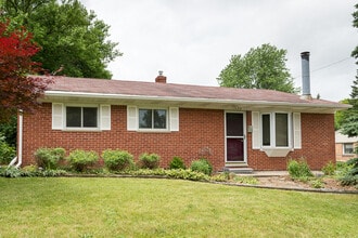 Building Photo - 1520 Las Vegas Dr