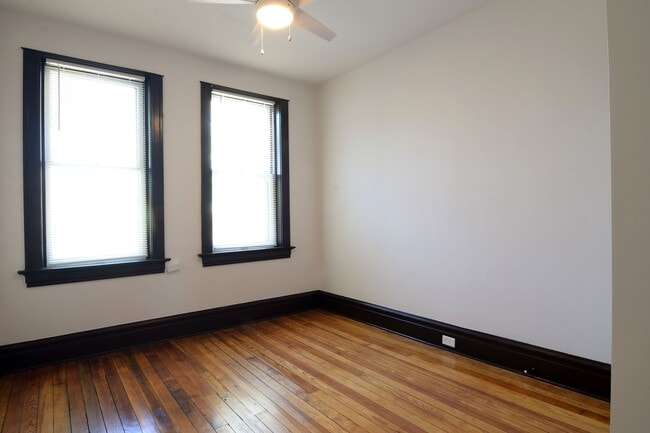 Building Photo - 3449 Iowa Ave