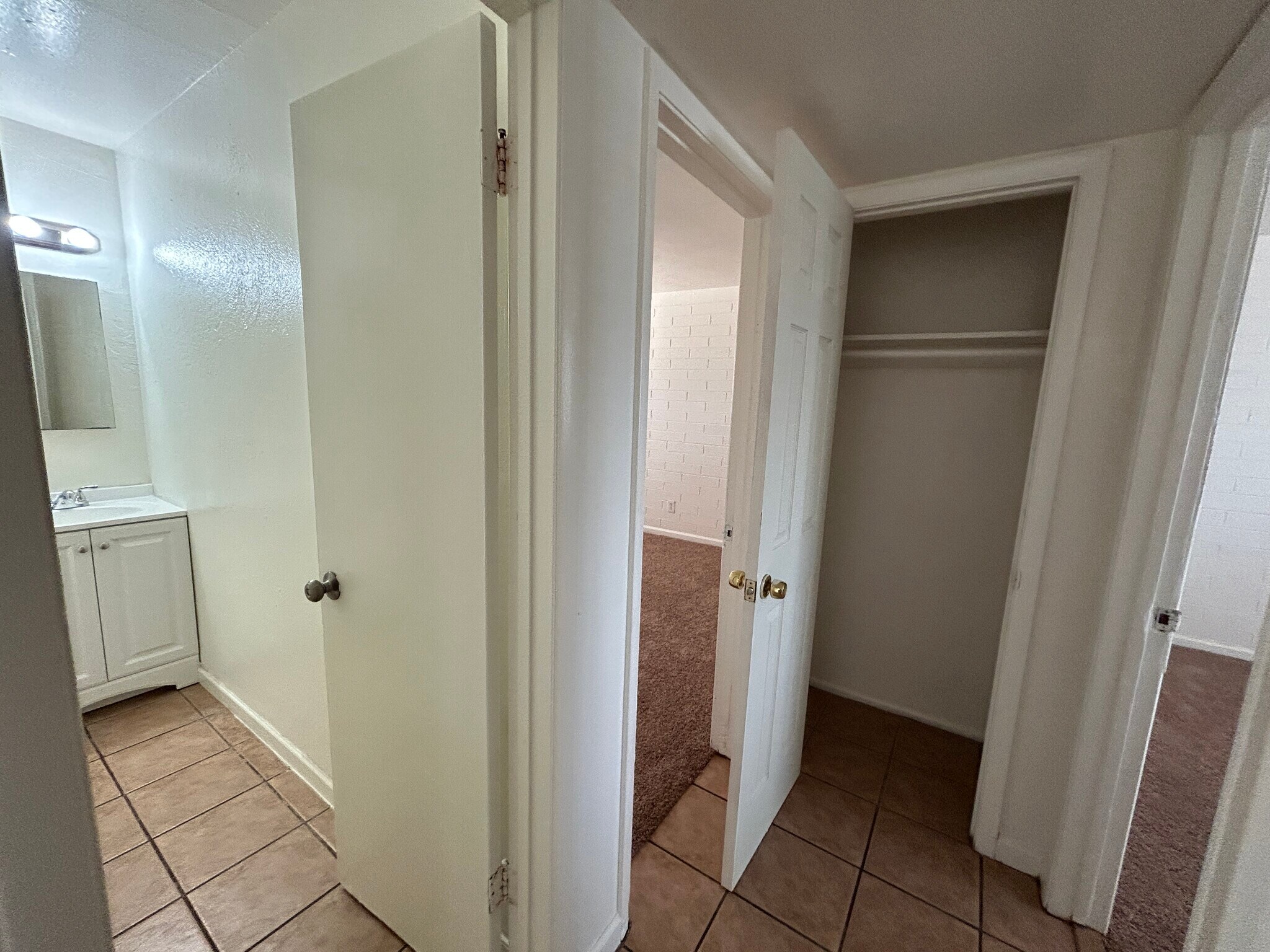 Building Photo - 5132 W Osborn Rd