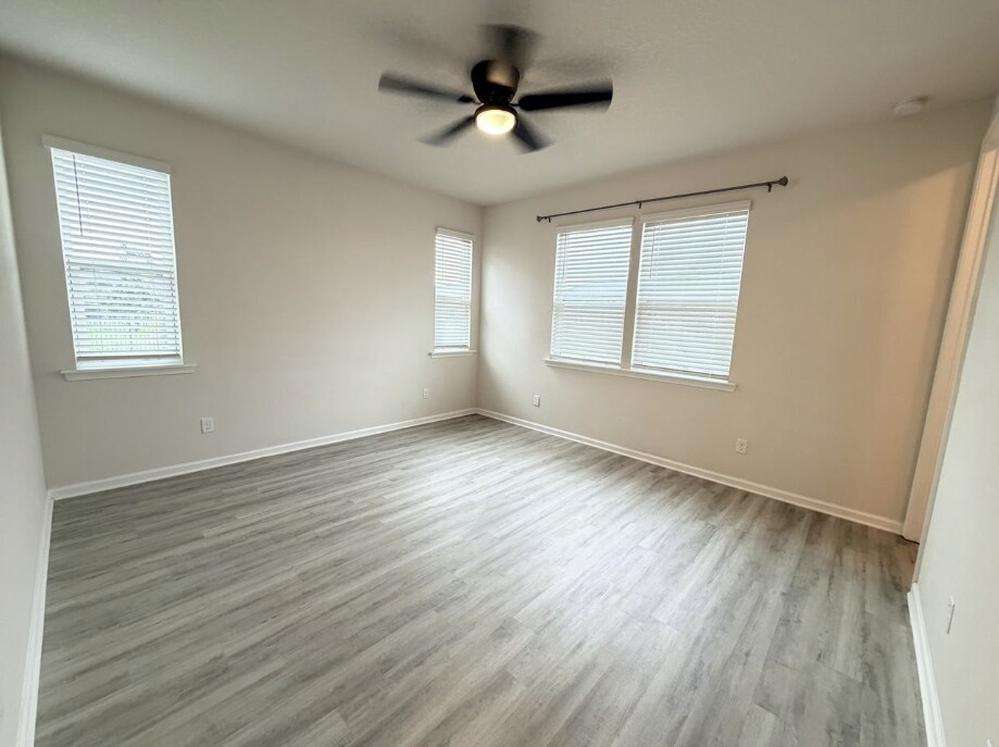 Building Photo - 162 Cedar Elm Way