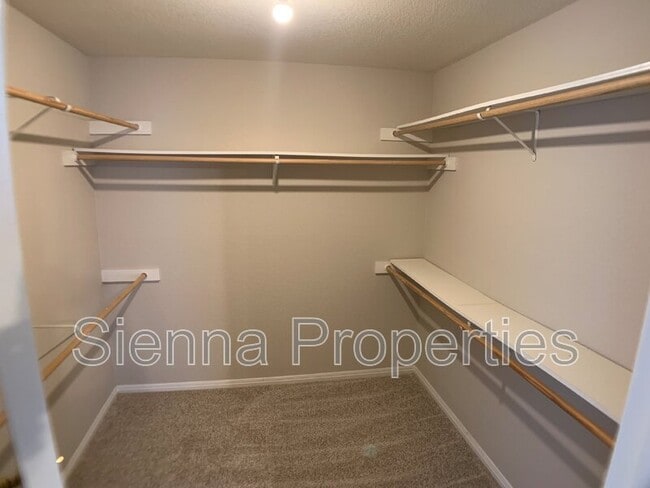 Building Photo - 2509 Riddle Rd