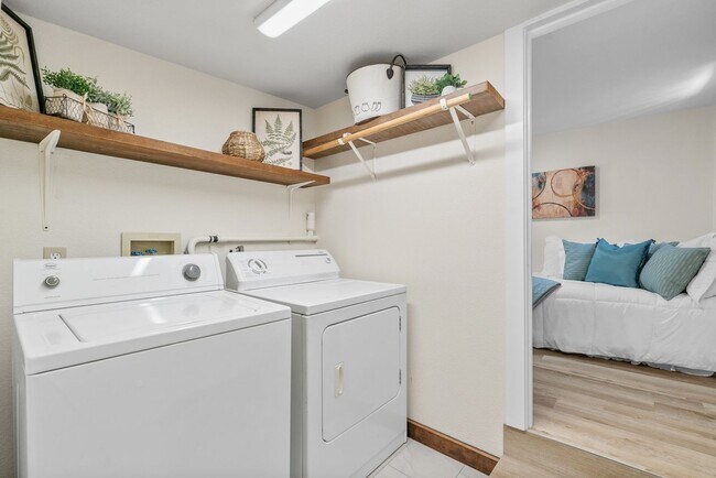 Building Photo - Sunny and Charming Boulder Creek Retreat - Modern Living on a Shared Property