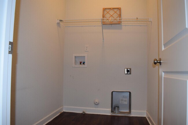 Building Photo - 139 Wineberry Wy