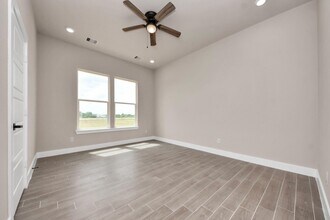 Building Photo - 11141 Rd 5503