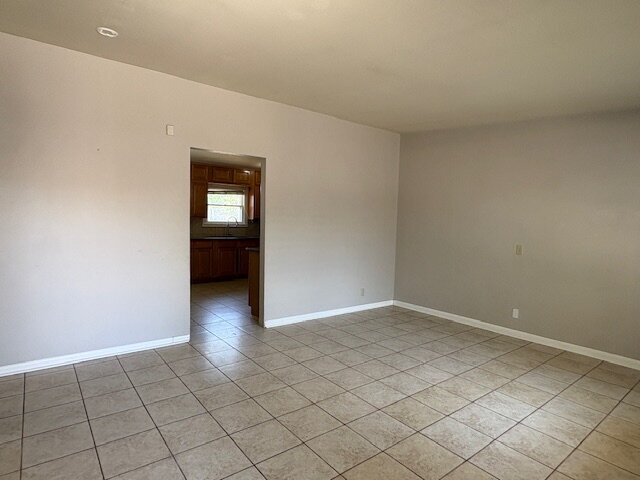 Building Photo - 603 Westmoreland Dr