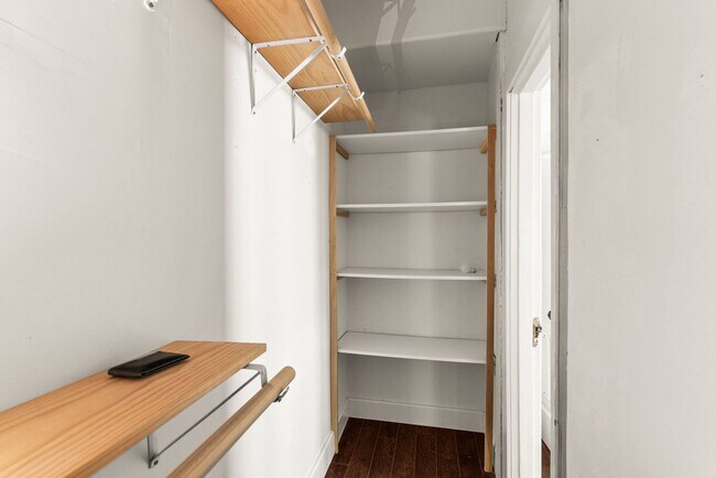 Building Photo - Charming 2 Bedroom 1 Bath house in the Argenta District of North Little Rock.