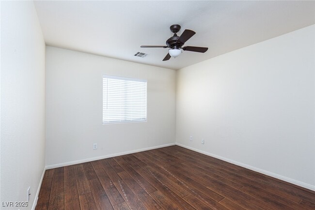 Building Photo - 550 Twilight Blue Ave