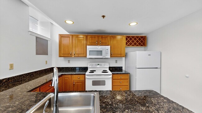 Standard Kitchen - 117 Park Drive