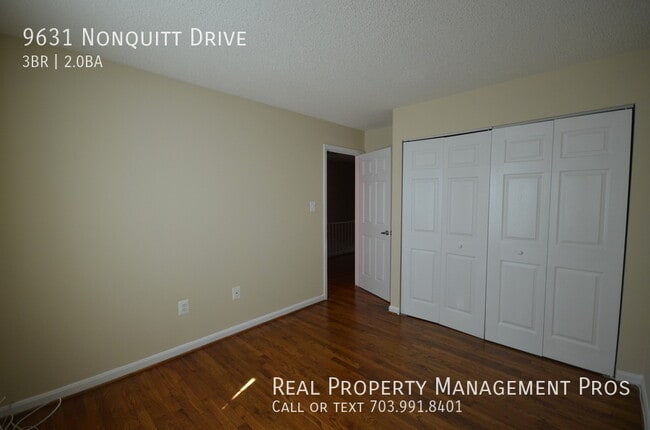 Building Photo - 9631 Nonquitt Dr