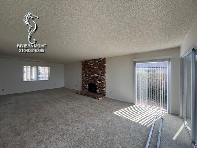 Building Photo - 5 bedroom 4 bath in Rancho Palos Verdes