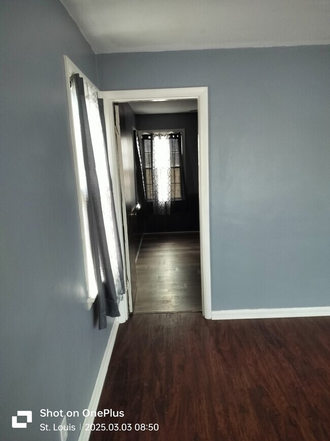 Building Photo - 5640 Sapphire Ave