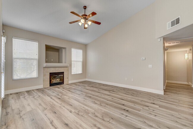 Building Photo - 10550 W Alexander Rd