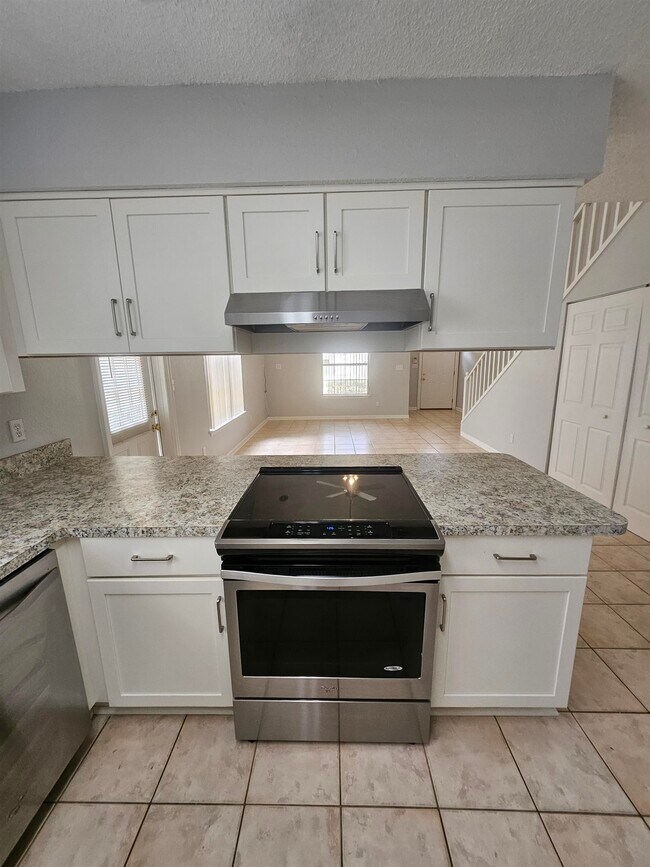 Building Photo - 3377 Tansey Ct