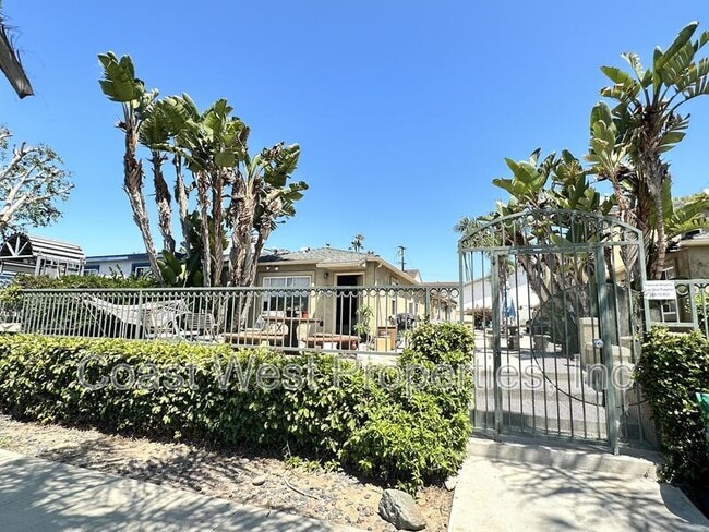 Building Photo - 1570 Reed Ave