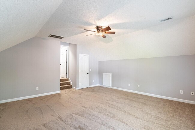 Building Photo - 509 Holly Ridge Ln