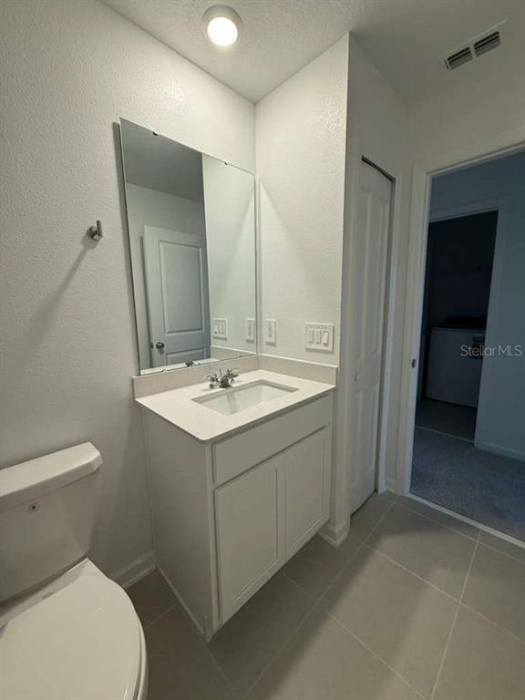 Building Photo - 3367 Alexander Dr