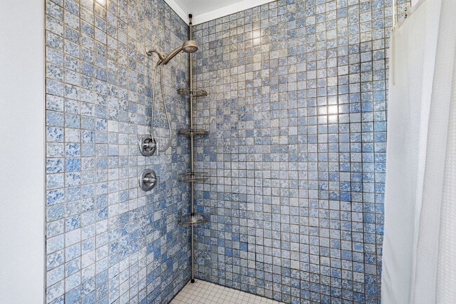 Building Photo - Peaceful Hilltop Retreat with Views | Unfurnished 5BD Executive Home on Private Knoll