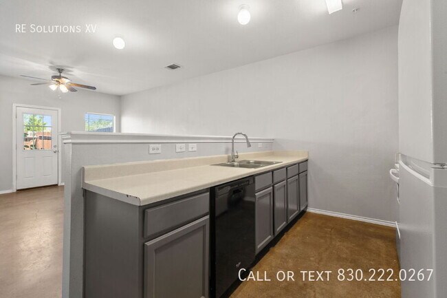 Building Photo - 10714 Mathom Landing