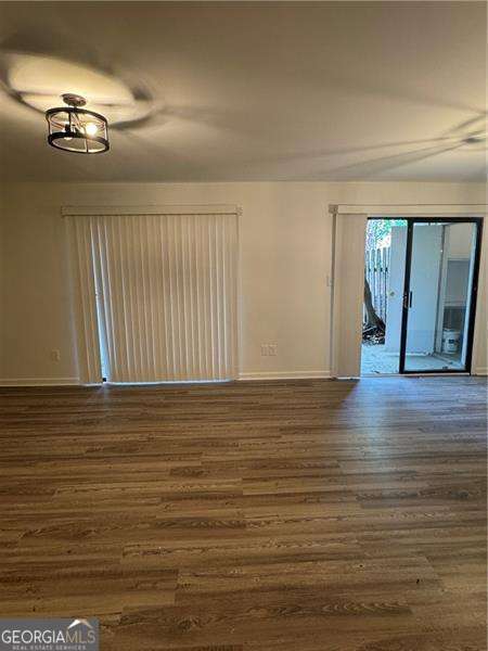 Building Photo - 728 Hanover Ln SE