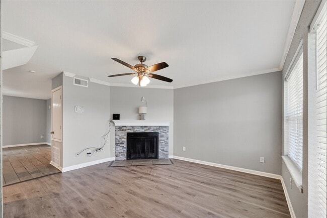 Building Photo - 1710 Good Day Dr