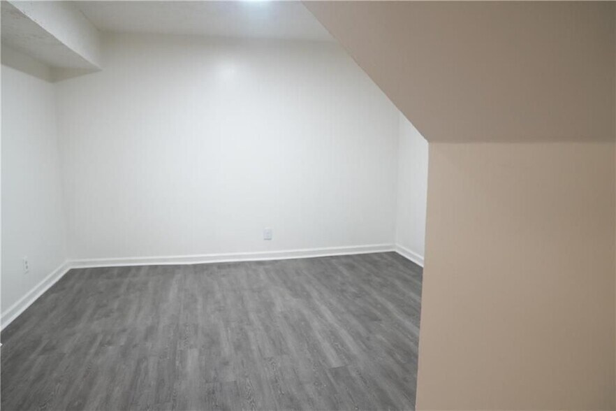 Building Photo - 1336 Willow Trail SW