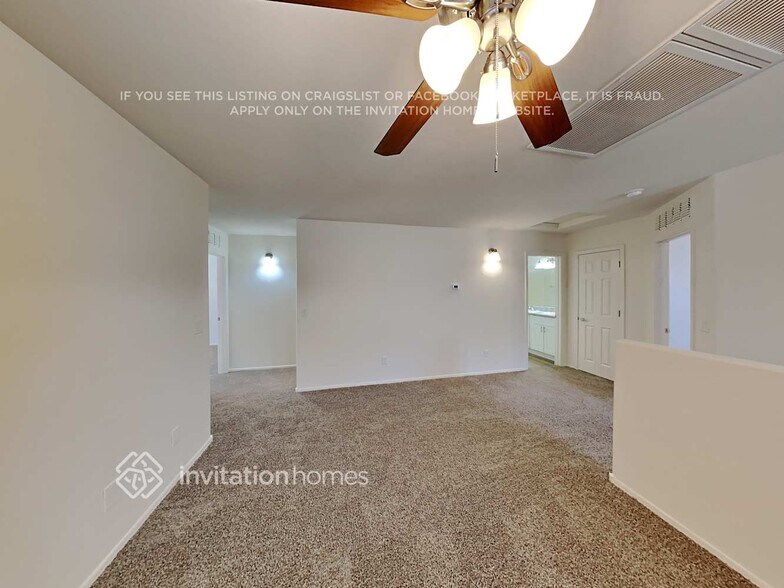 Building Photo - 43424 W Cowpath Rd