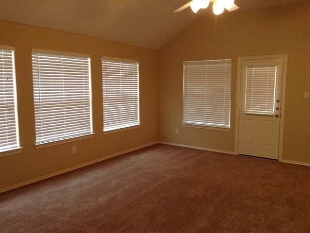 Building Photo - 24438 Schivener House Ln