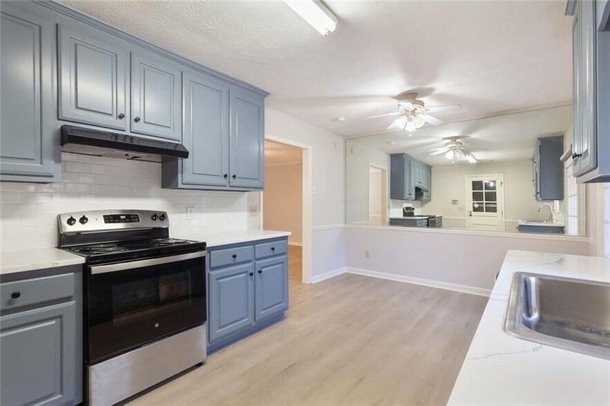 Building Photo - 390 Tidwell Rd