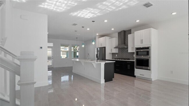 Building Photo - 15318 Lebeau Lp