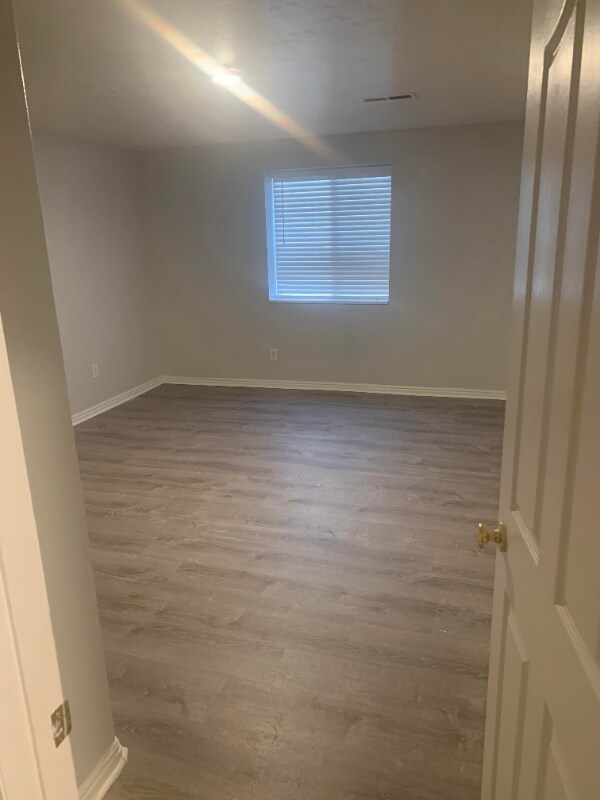 Building Photo - 763 E 550 S