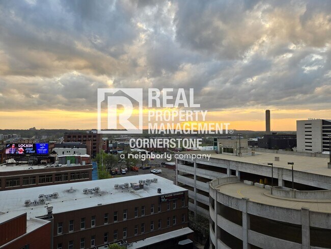 Building Photo - 125 S Kalamazoo Mall