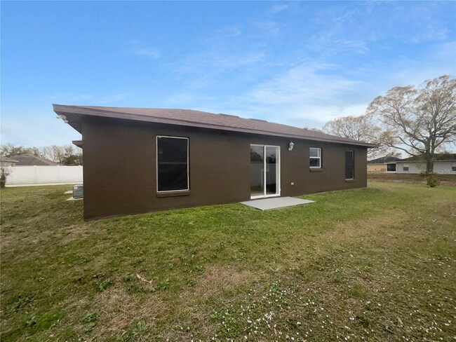 Building Photo - 546 Koala Dr
