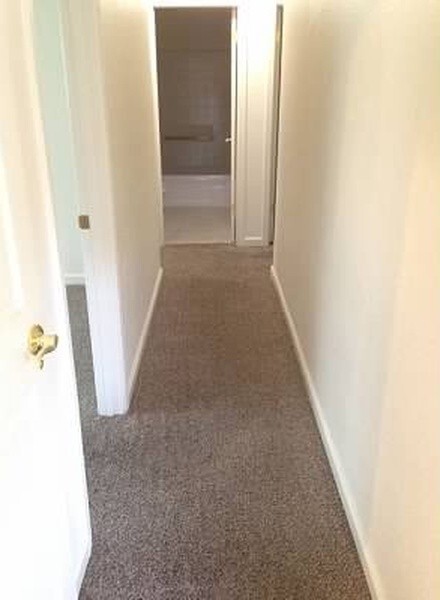 Building Photo - Close to Everything 4 bedroom, 2 Bath Hous...