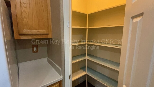 Building Photo - 4685 Dandelion Loop