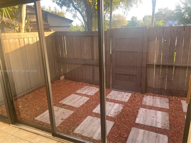 Building Photo - 2191 Bayberry Dr