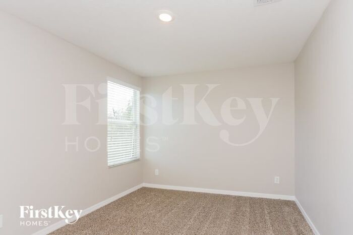 Building Photo - 17322 White Mangrove Dr