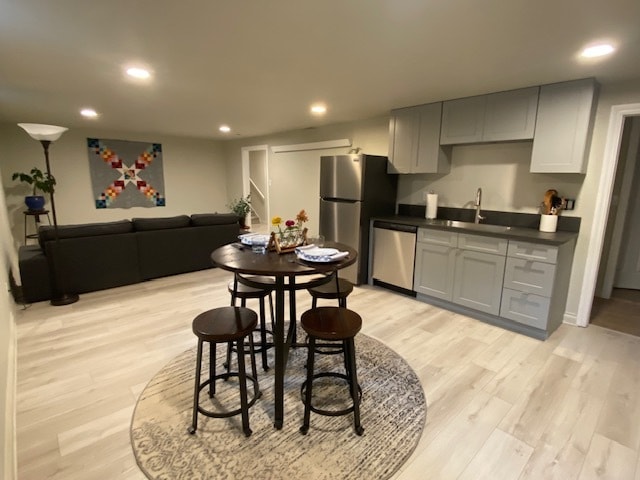 Building Photo - 1032 Meadowbrook Dr