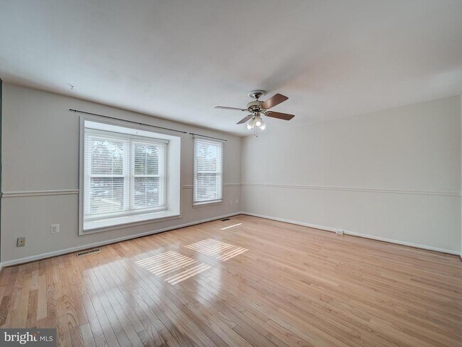 Building Photo - 6191 Little Valley Way