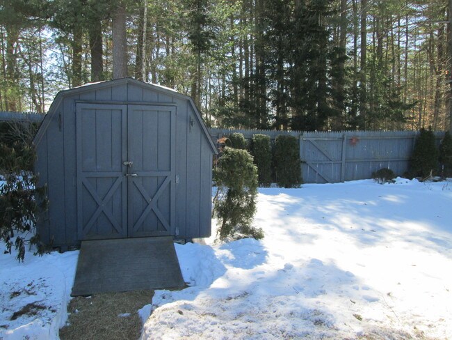 Building Photo - 14 Queen Ann Court