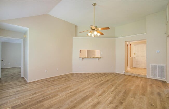 Building Photo - 11810 Stone Bridge Dr