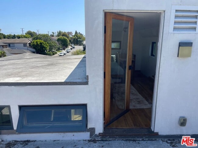 Building Photo - 3121 Frederick St