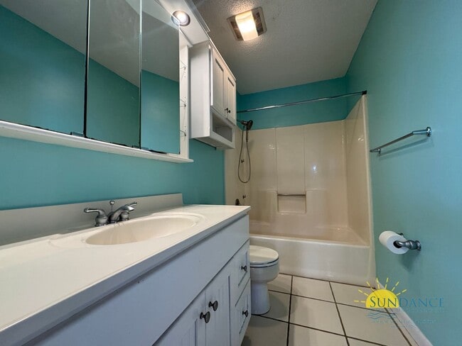 Building Photo - Waterfront Condo with Stunning Views – 2BR...