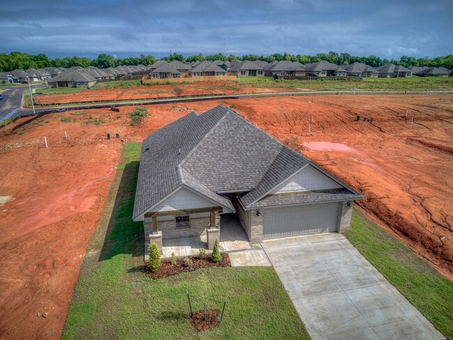 Building Photo - Brand New Home In Noble!