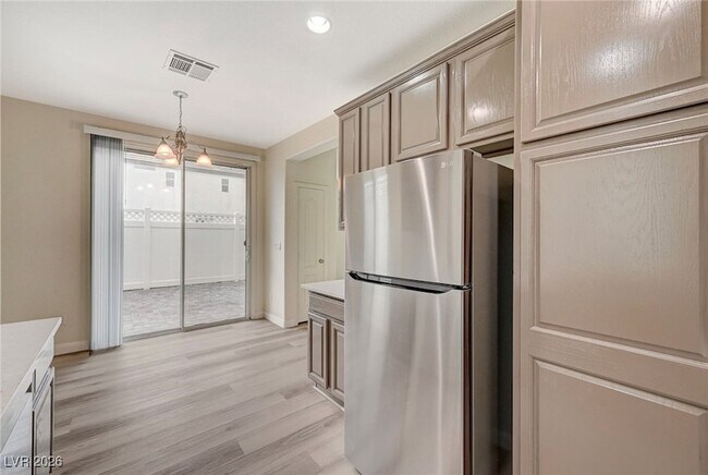 Building Photo - 10408 September Flower St