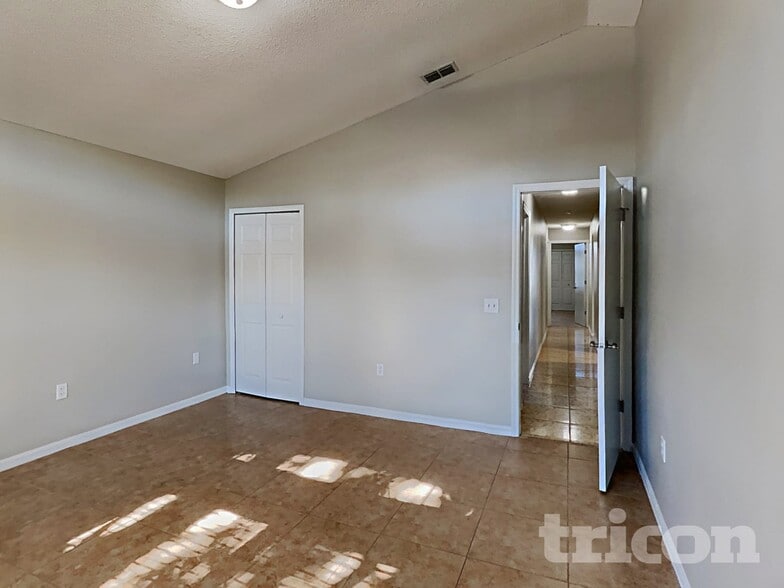 Building Photo - 12617 Parkbury Dr