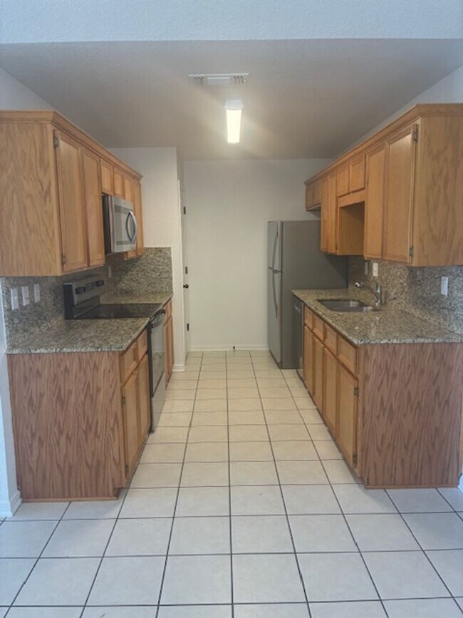 Building Photo - 4500 John David Dr