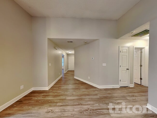 Building Photo - 2668 Captains Watch Rd NE